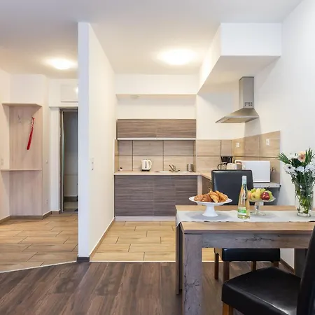 Lägenhetshotell Corvin 4*