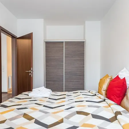 Corvin Aparthotel