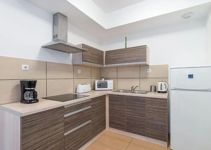 Corvin 아파트호텔 4*