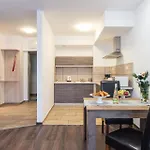 Hotel apartamentowy Corvin 4*